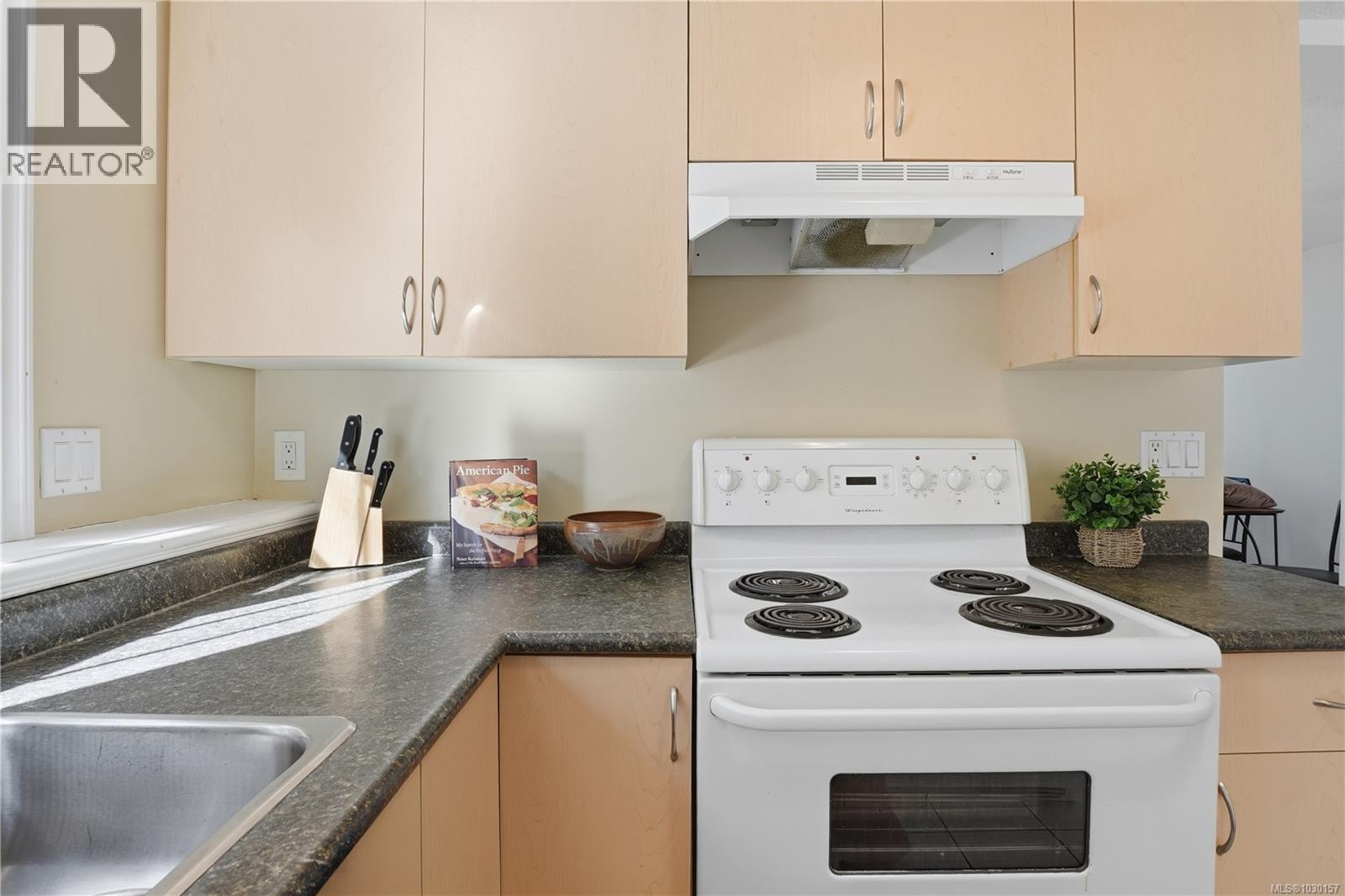 #104 2766 PEATT RD - 28