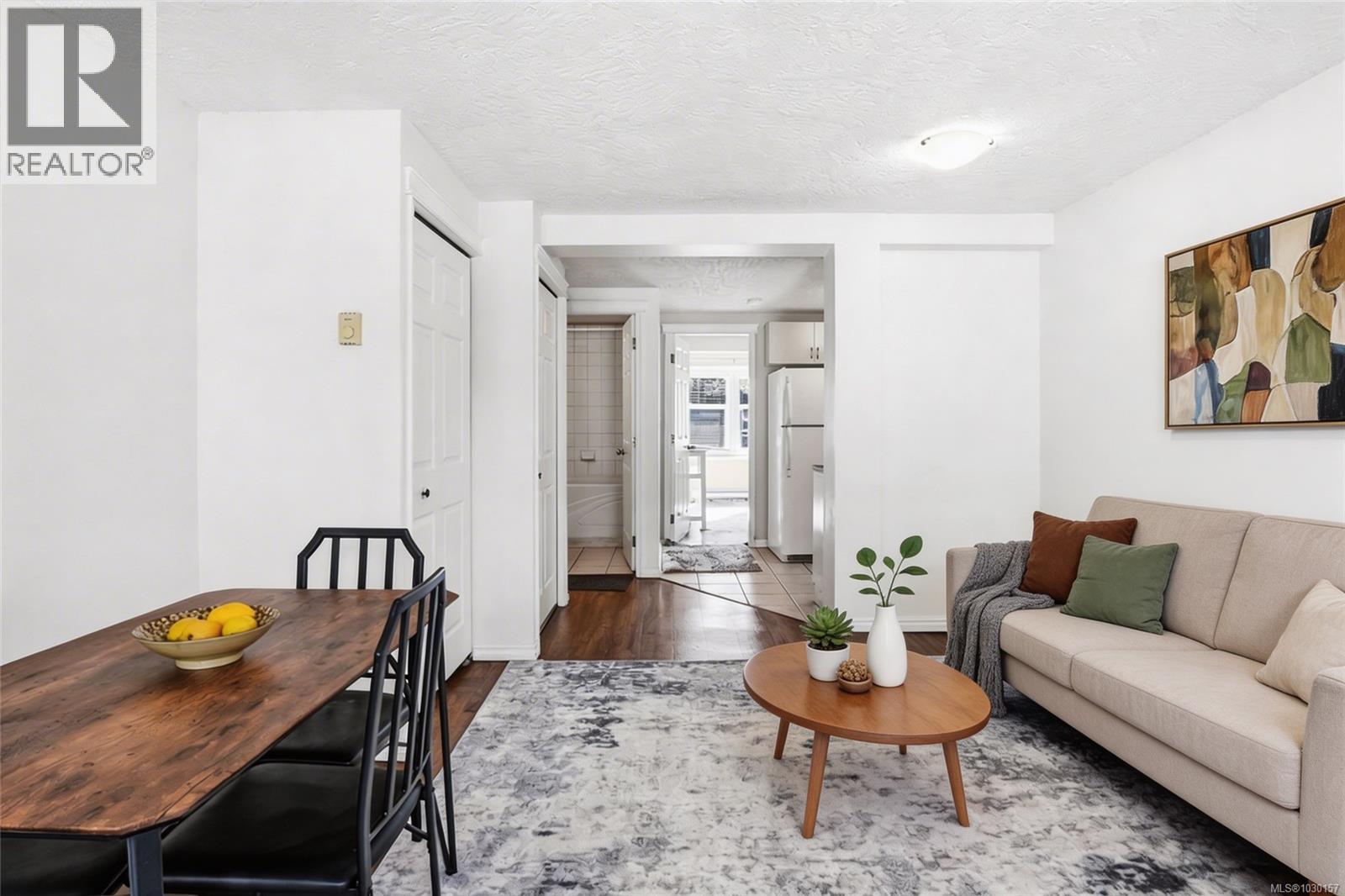 #104 2766 PEATT RD - 9