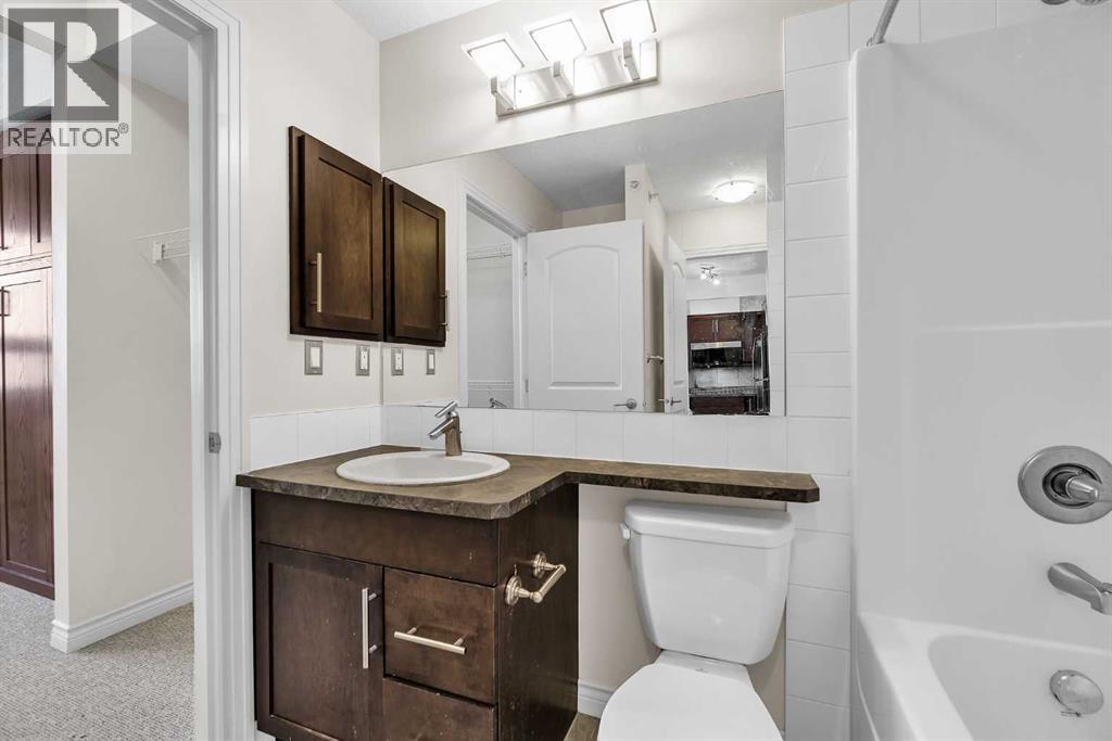 Single Family House for Sale in   Val Gardena View SW Springbank Hill Calgary 