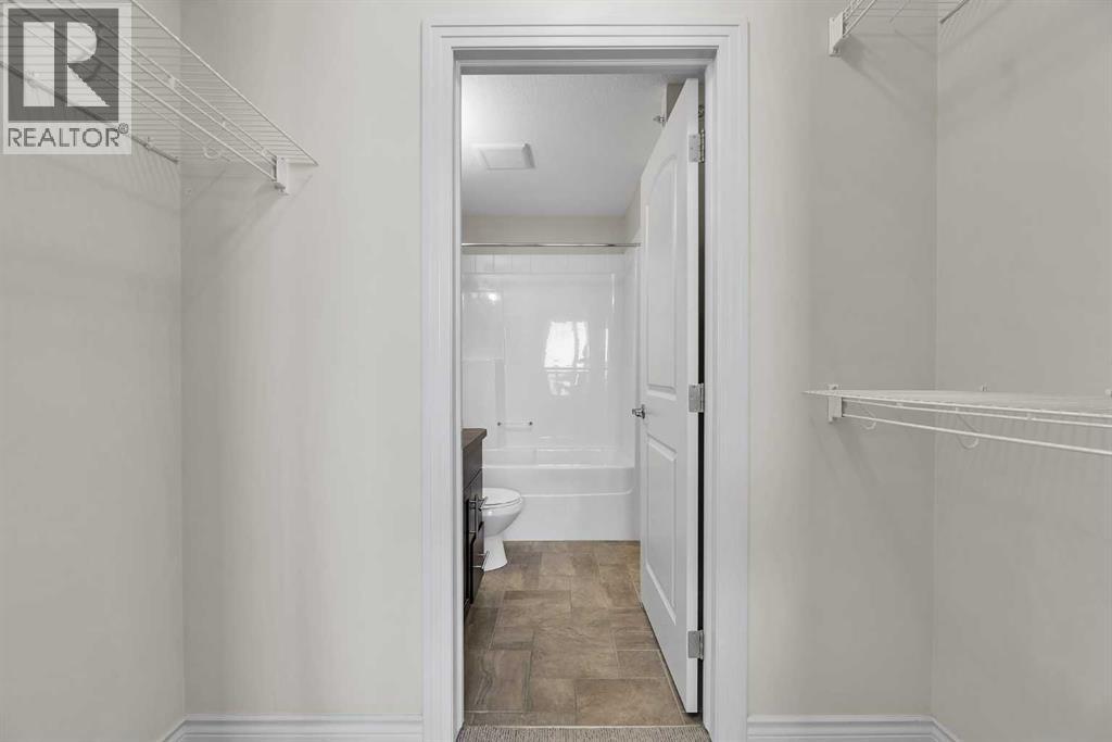 Single Family House for Sale in   Val Gardena View SW Springbank Hill Calgary 