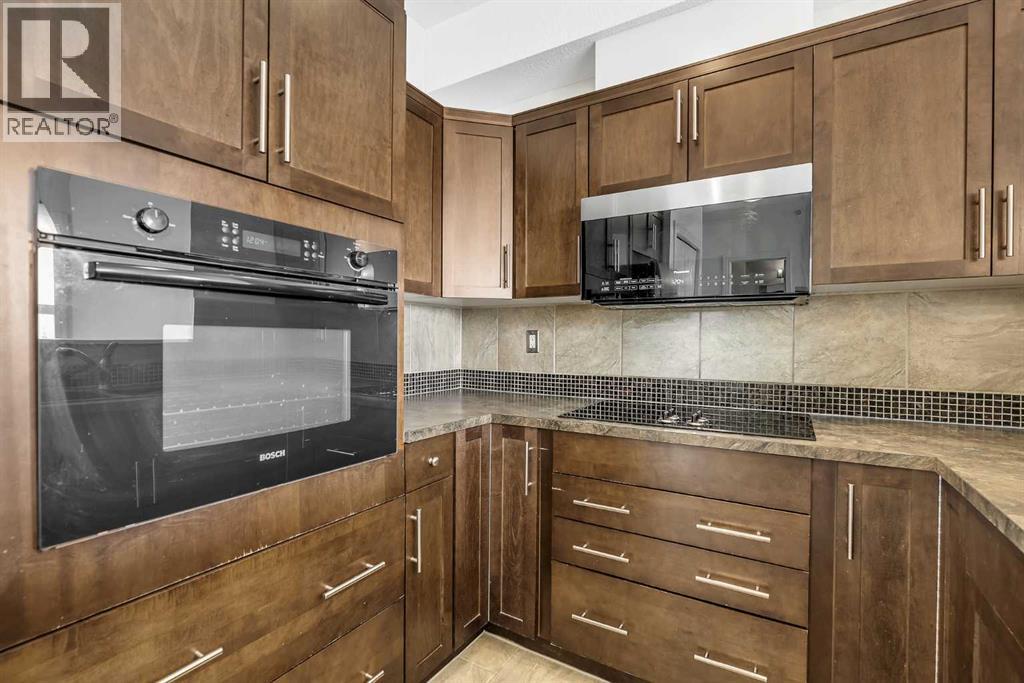 Single Family House for Sale in   Val Gardena View SW Springbank Hill Calgary 