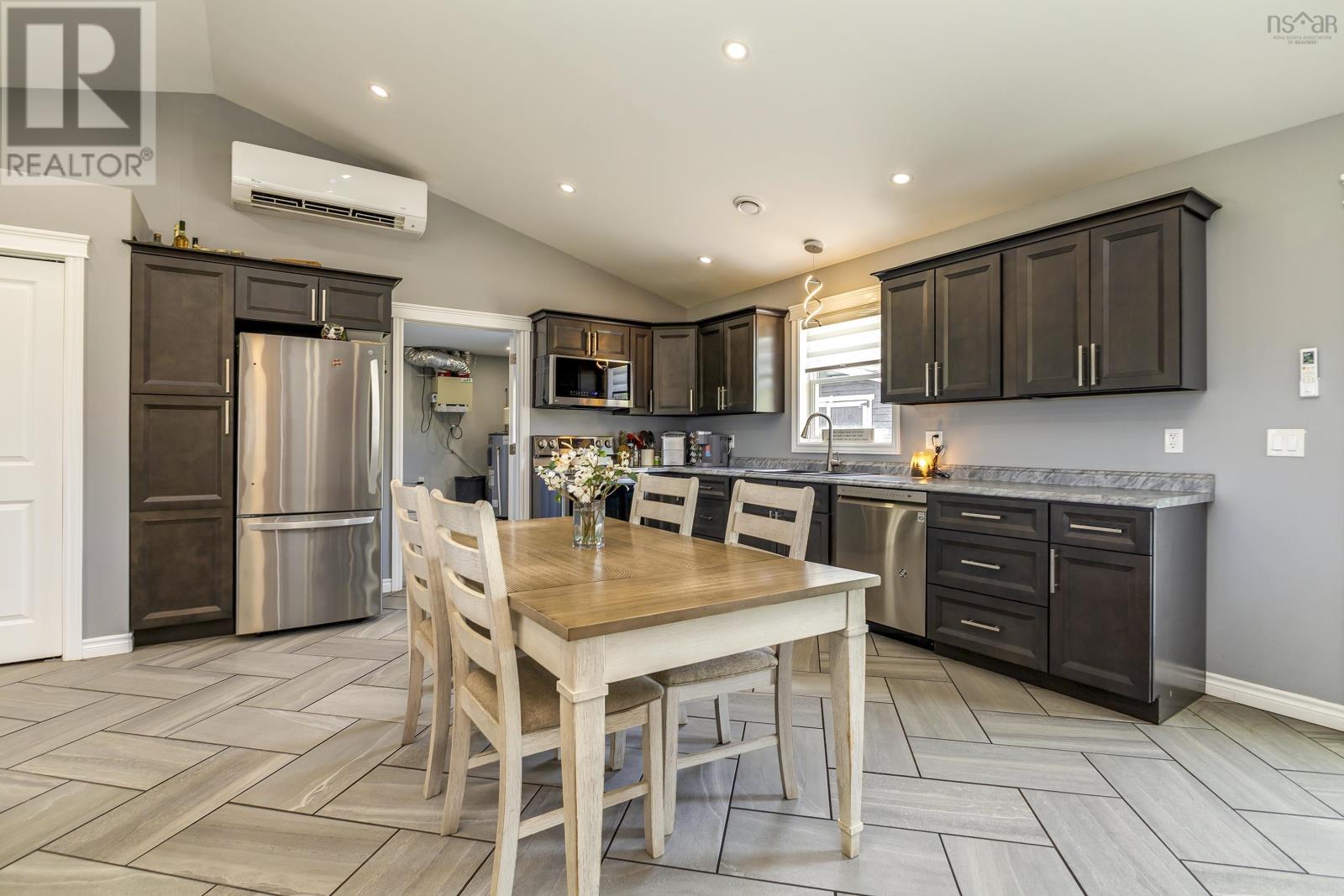 2161 Spring Garden Road - 14