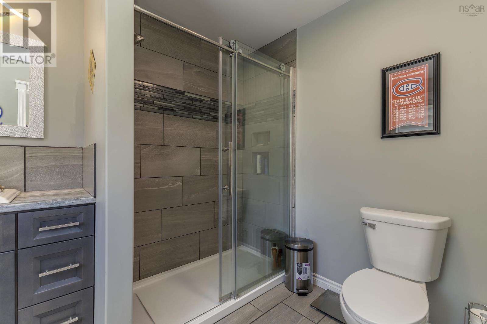 2161 Spring Garden Road - 37