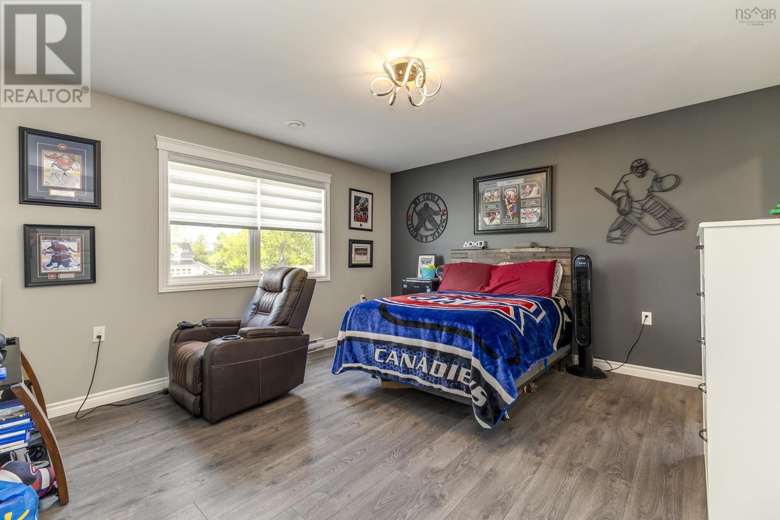 2161 Spring Garden Road - 32