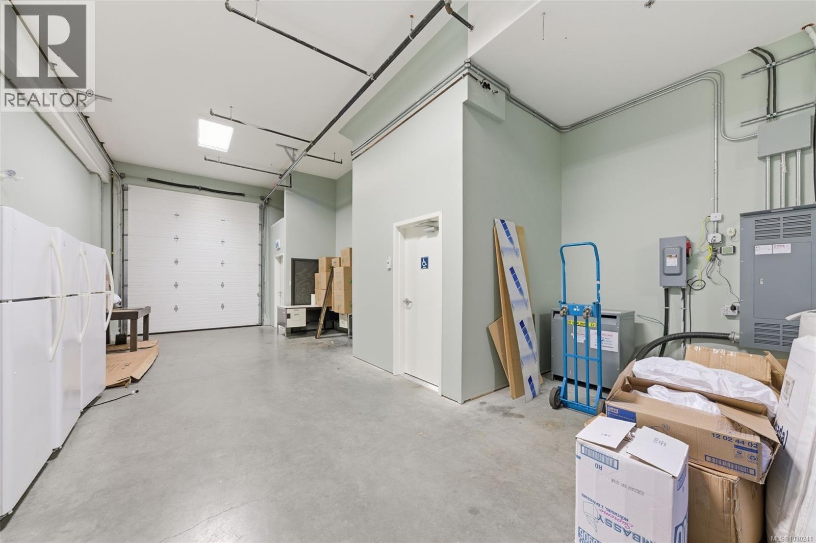 109 2785 Leigh Road, Langford