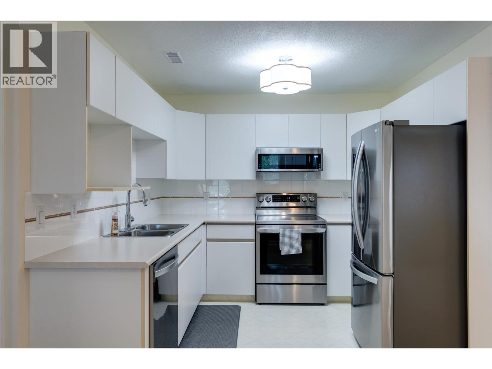 213 2350 Stillingfleet Road, Kelowna