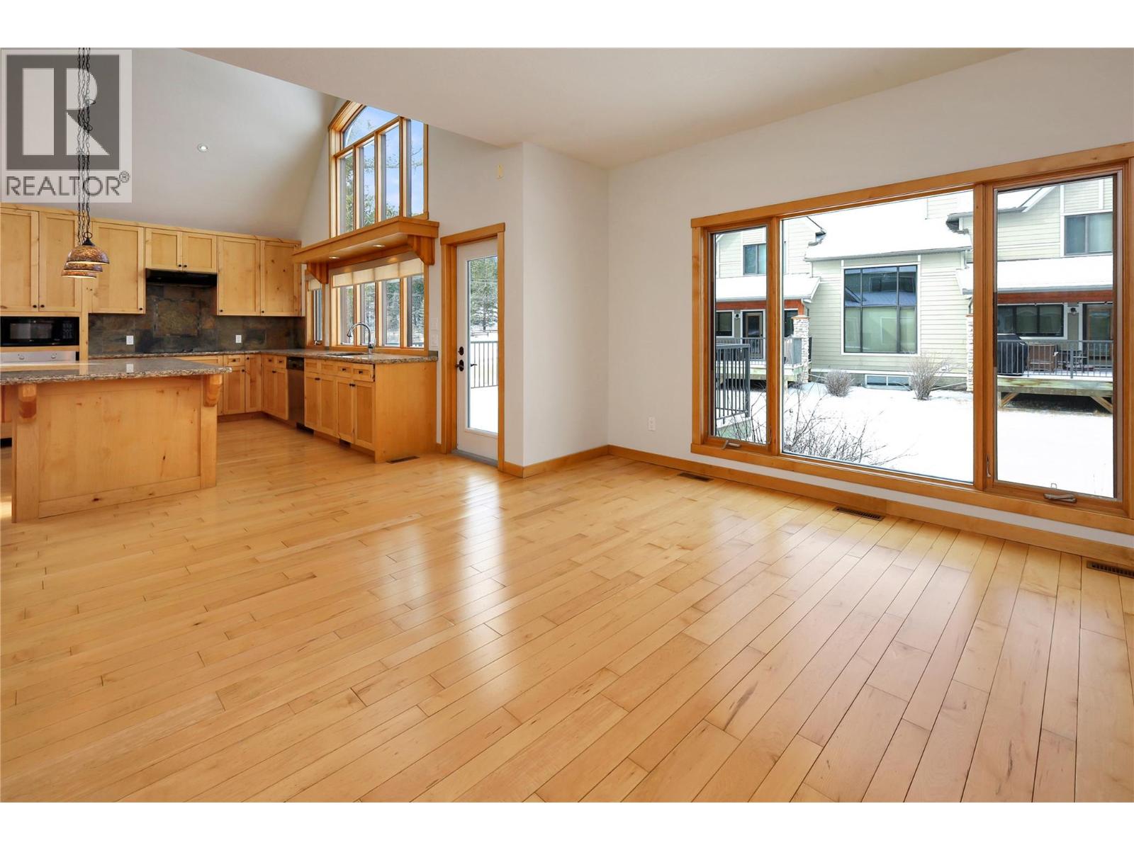 #21 6800 COLUMBIA LAKE ROAD - 23