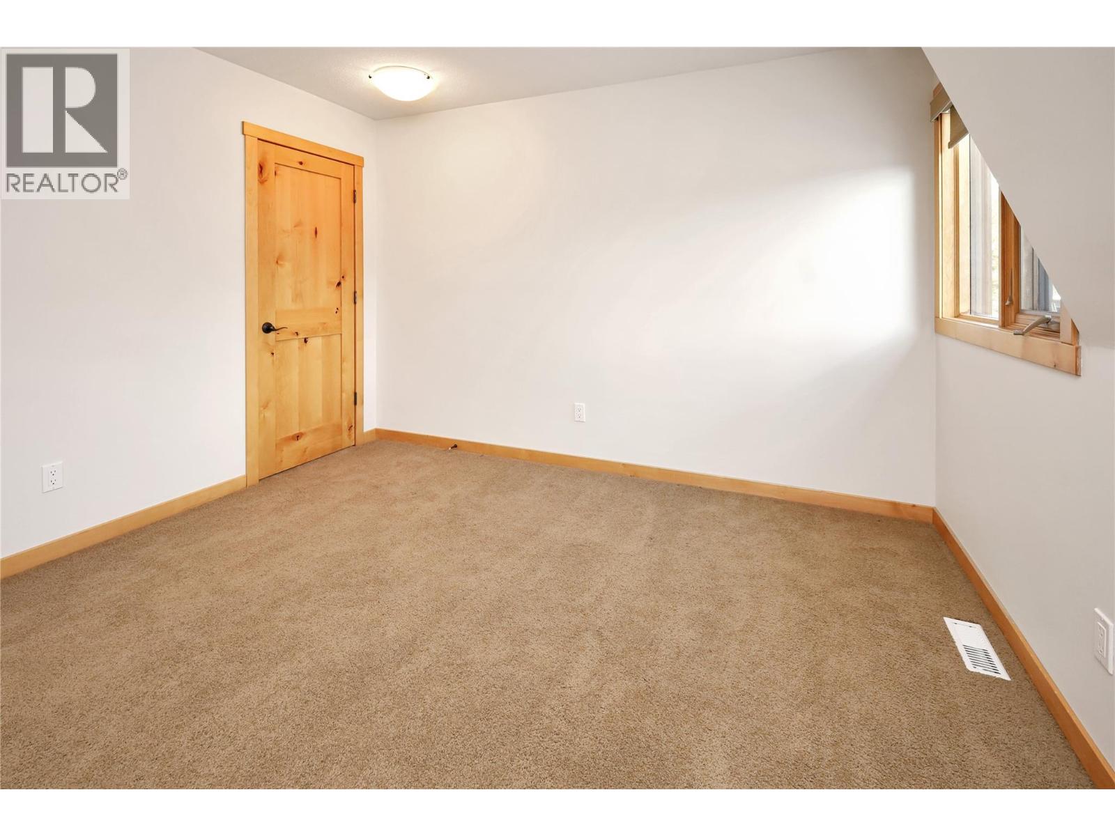 #21 6800 COLUMBIA LAKE ROAD - 48