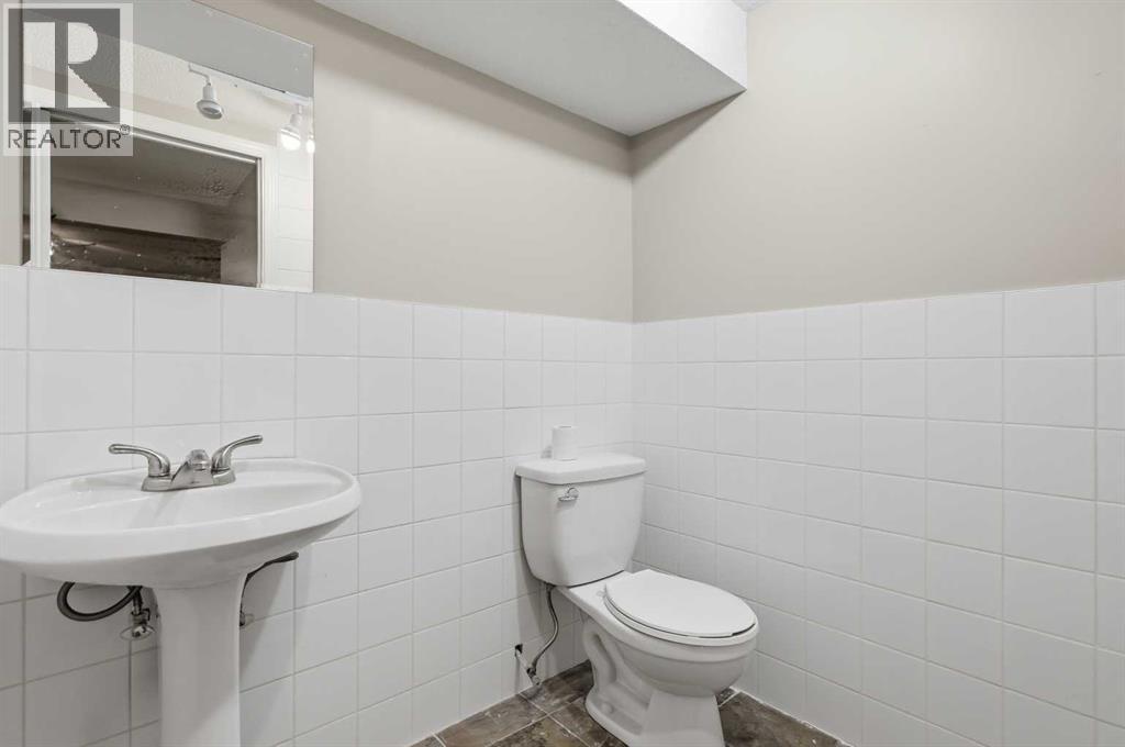 Single Family House for Sale in   temple Drive NE Temple Calgary 