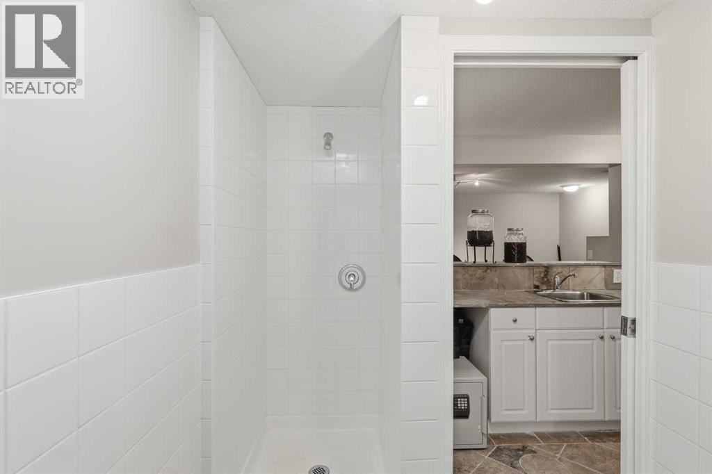 Single Family House for Sale in   temple Drive NE Temple Calgary 