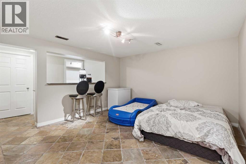 Single Family House for Sale in   temple Drive NE Temple Calgary 