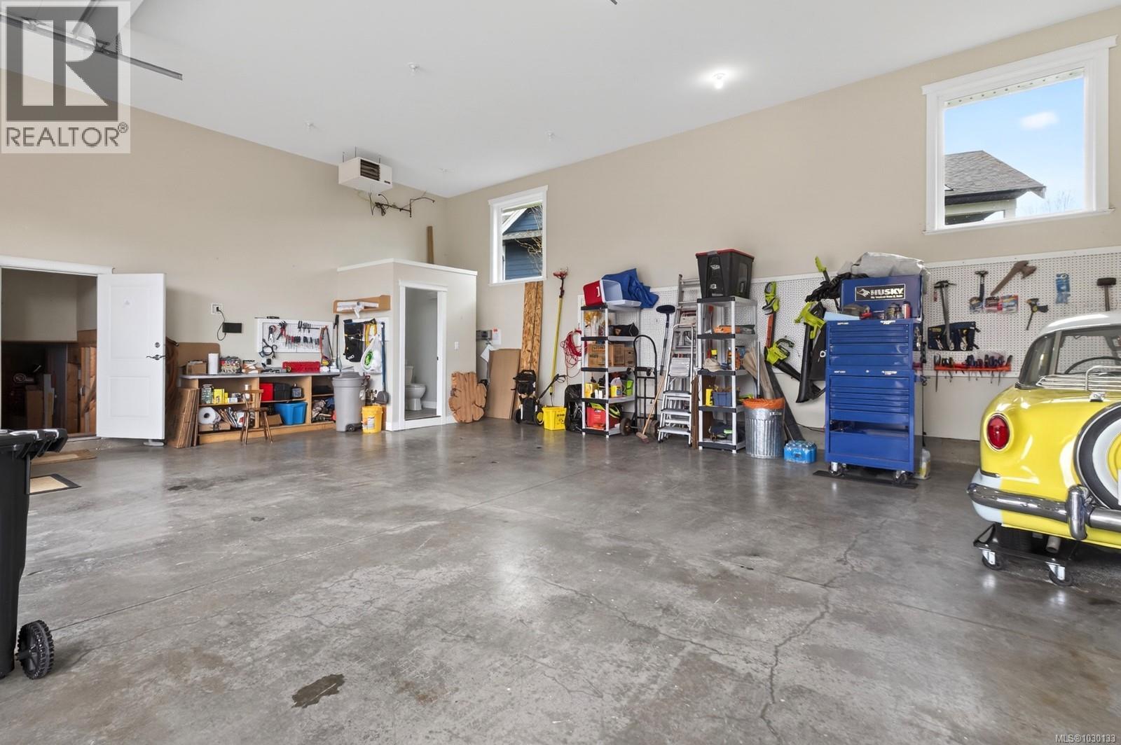 2565 FAULKNER PL - 44