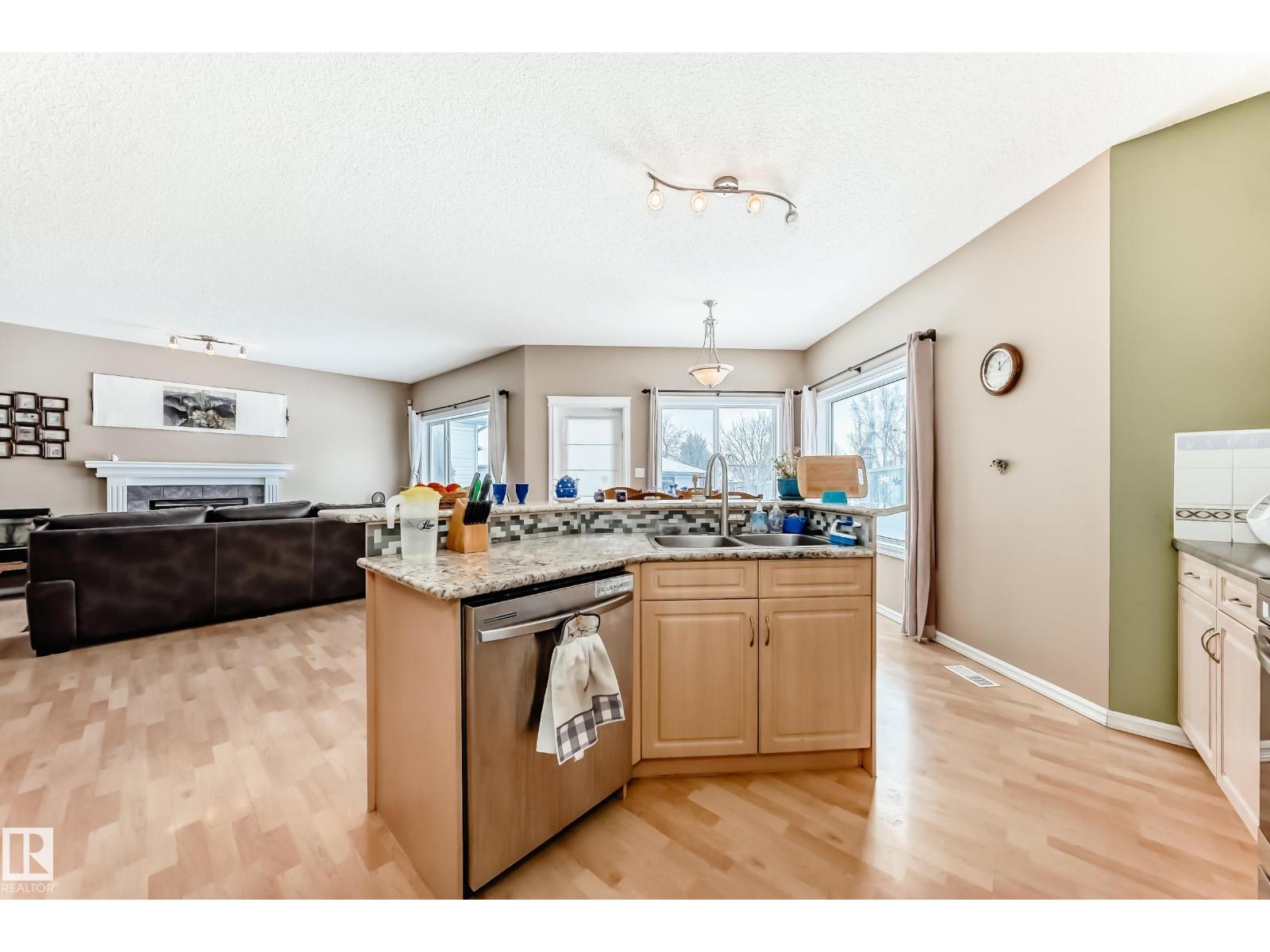 
          4619 151 AV NW
            <br/>
            <span>Edmonton</span>
            , 
            <span>AB</span>
             <span>T5Y3A1</span>
        