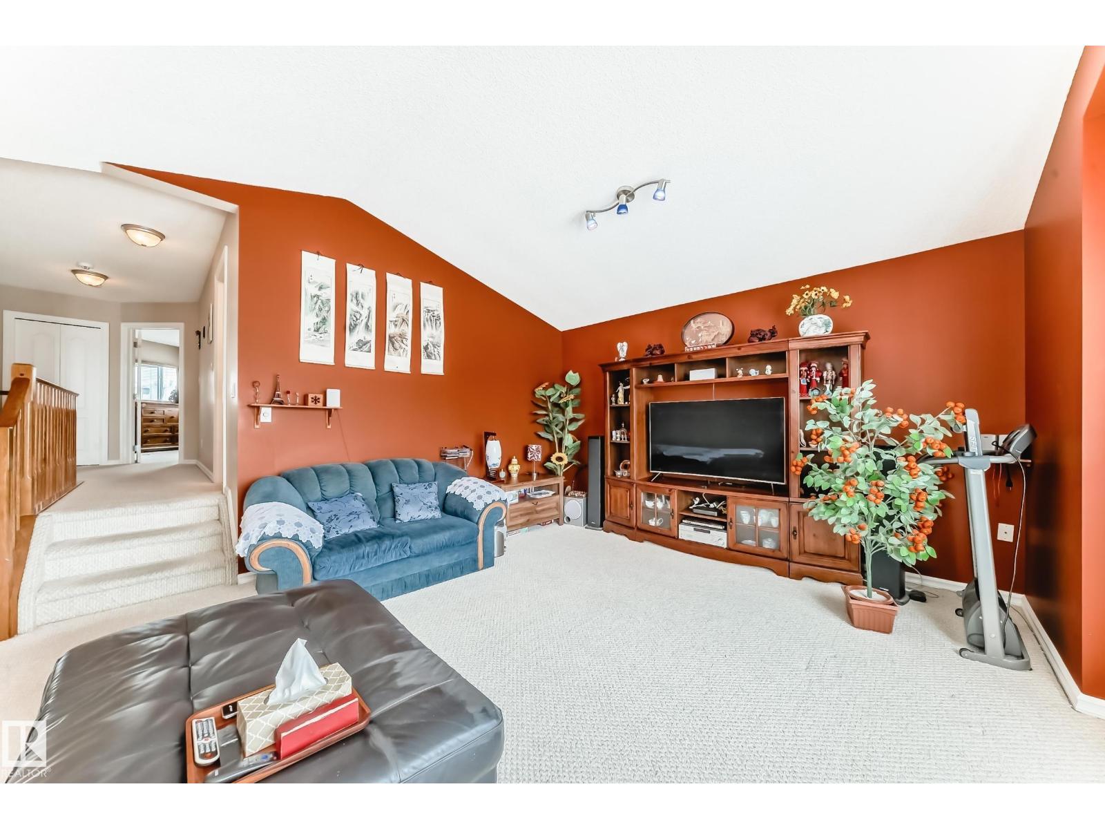 
          4619 151 AV NW
            <br/>
            <span>Edmonton</span>
            , 
            <span>AB</span>
             <span>T5Y3A1</span>
         - Photo 36