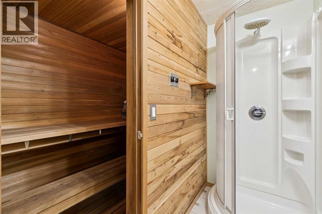 Single Family House for Sale in  Somervale Close SW Somerset Calgary 