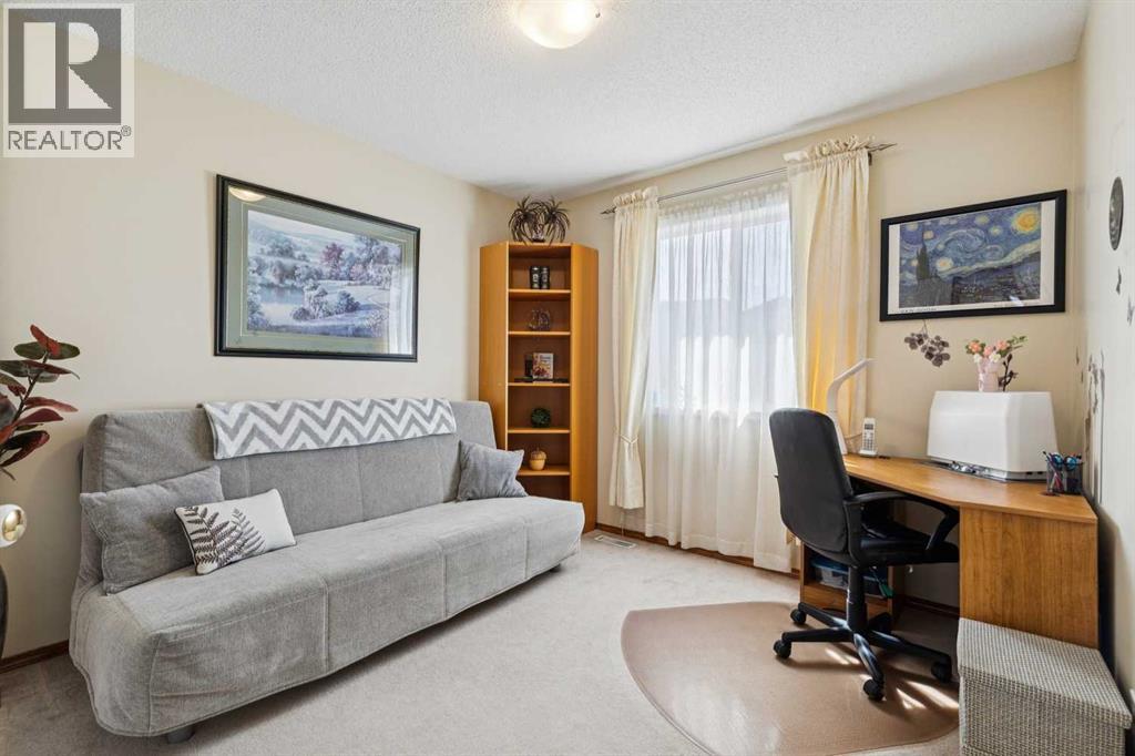 Single Family House for Sale in  Somervale Close SW Somerset Calgary 