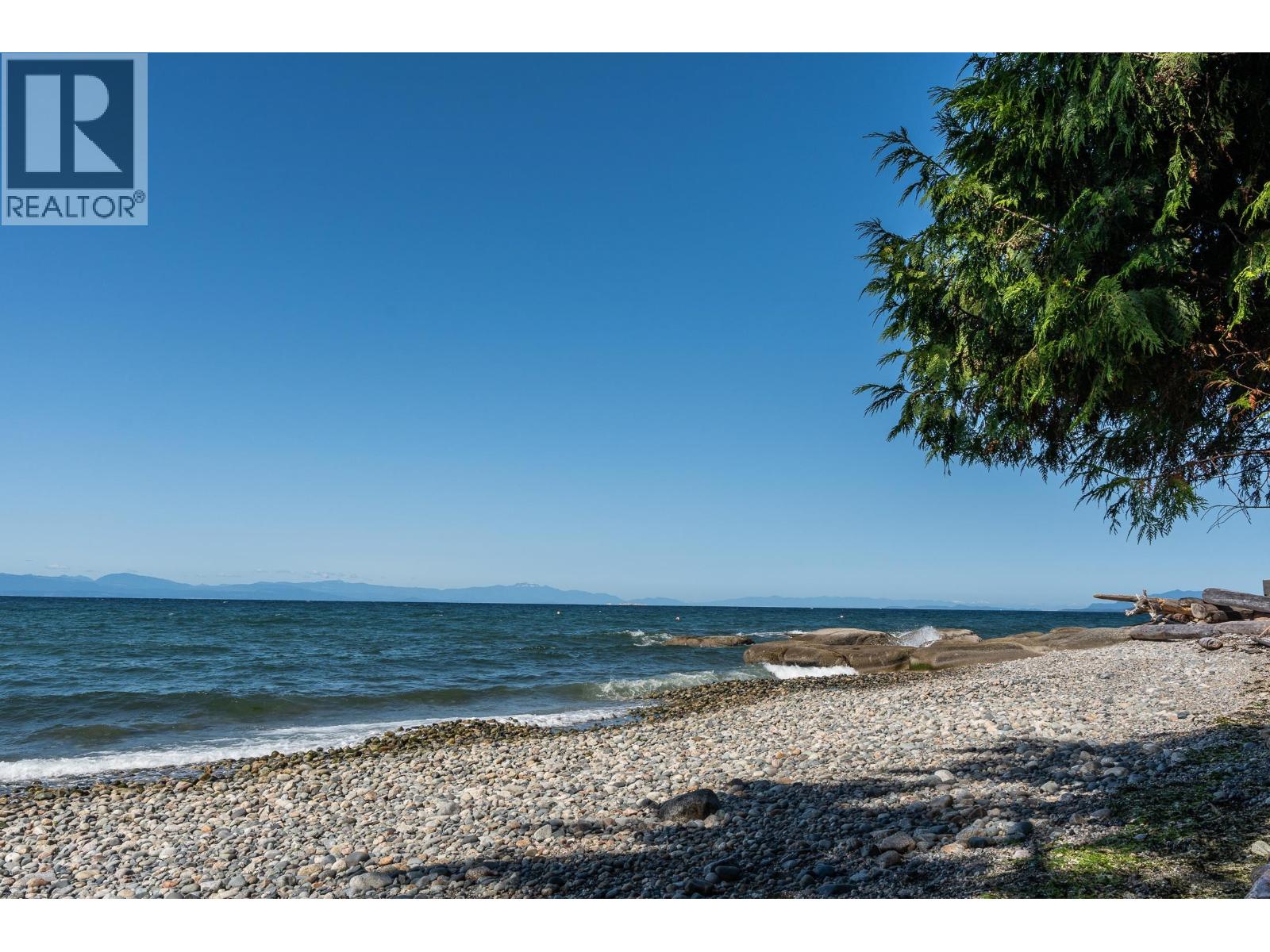 1479 PARK AVENUE, Roberts Creek