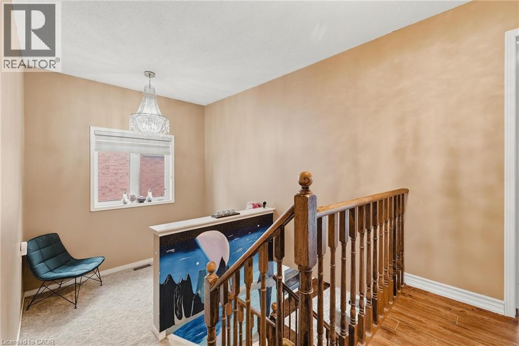 29 HANSFORD Drive - 32