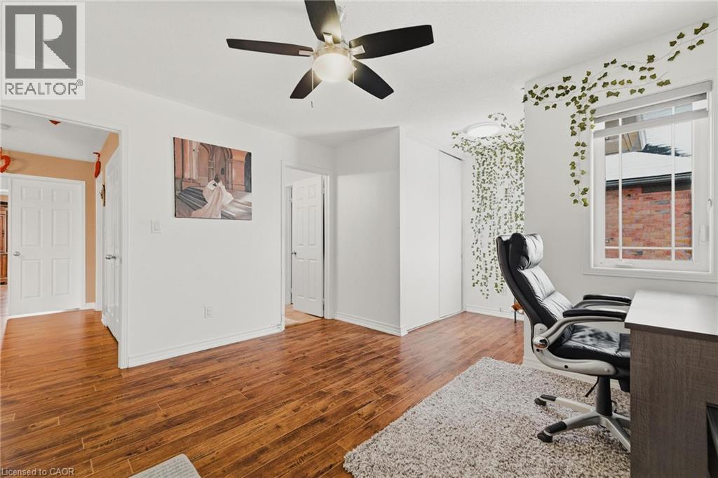 29 HANSFORD Drive - 31