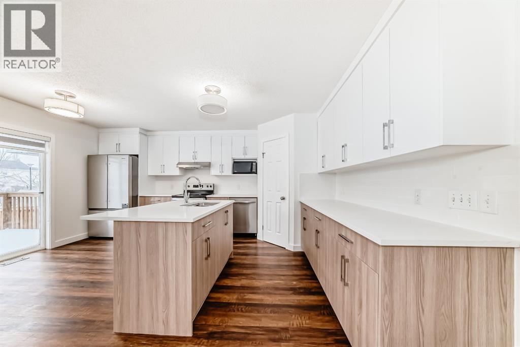 87 Bridlepost Green SW, Calgary, Alberta