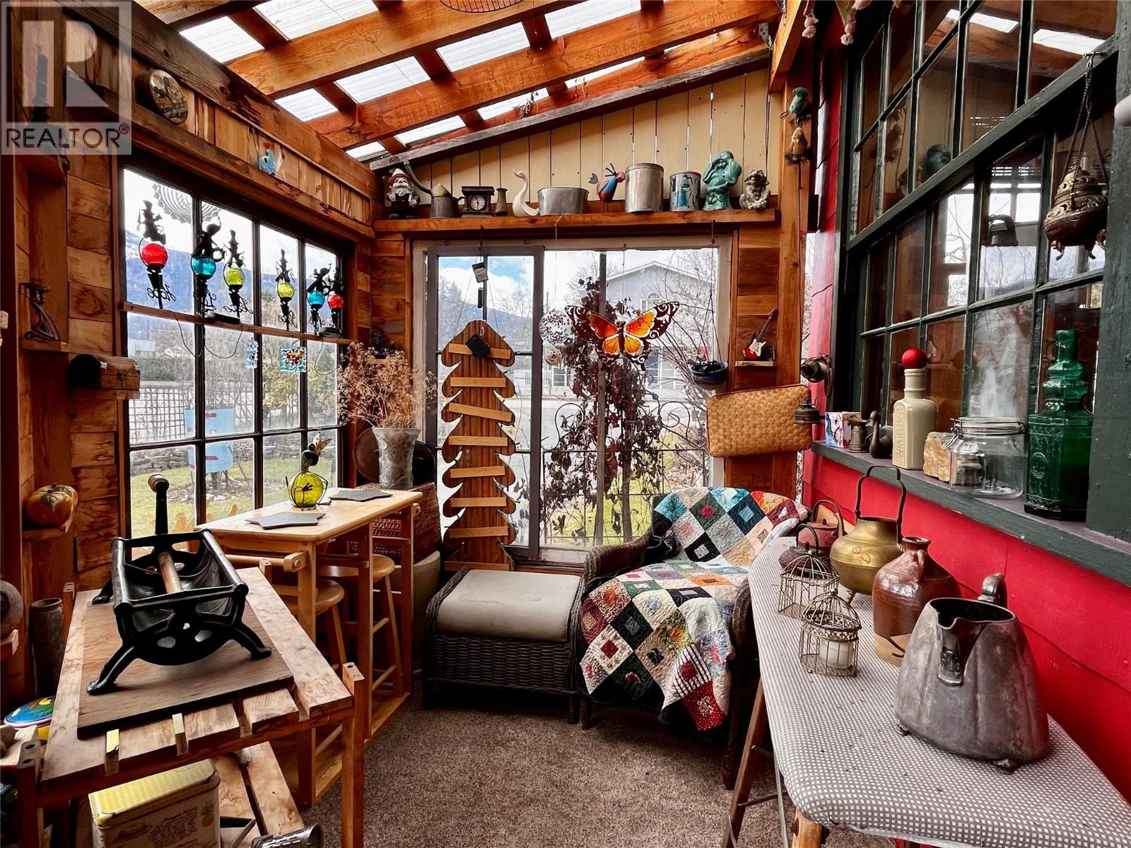 203 4th Avenue NW, Nakusp