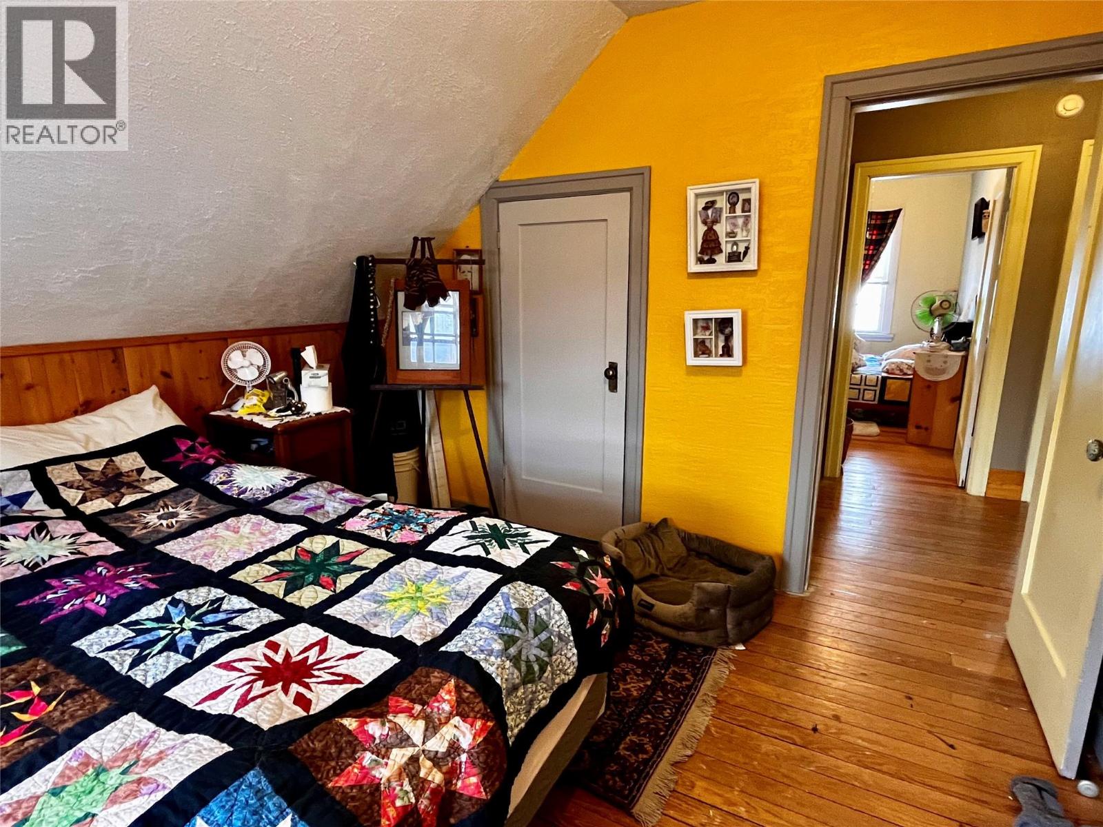 203 4th Avenue NW, Nakusp