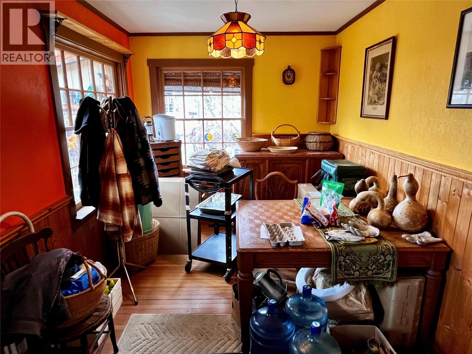 203 4th Avenue NW, Nakusp