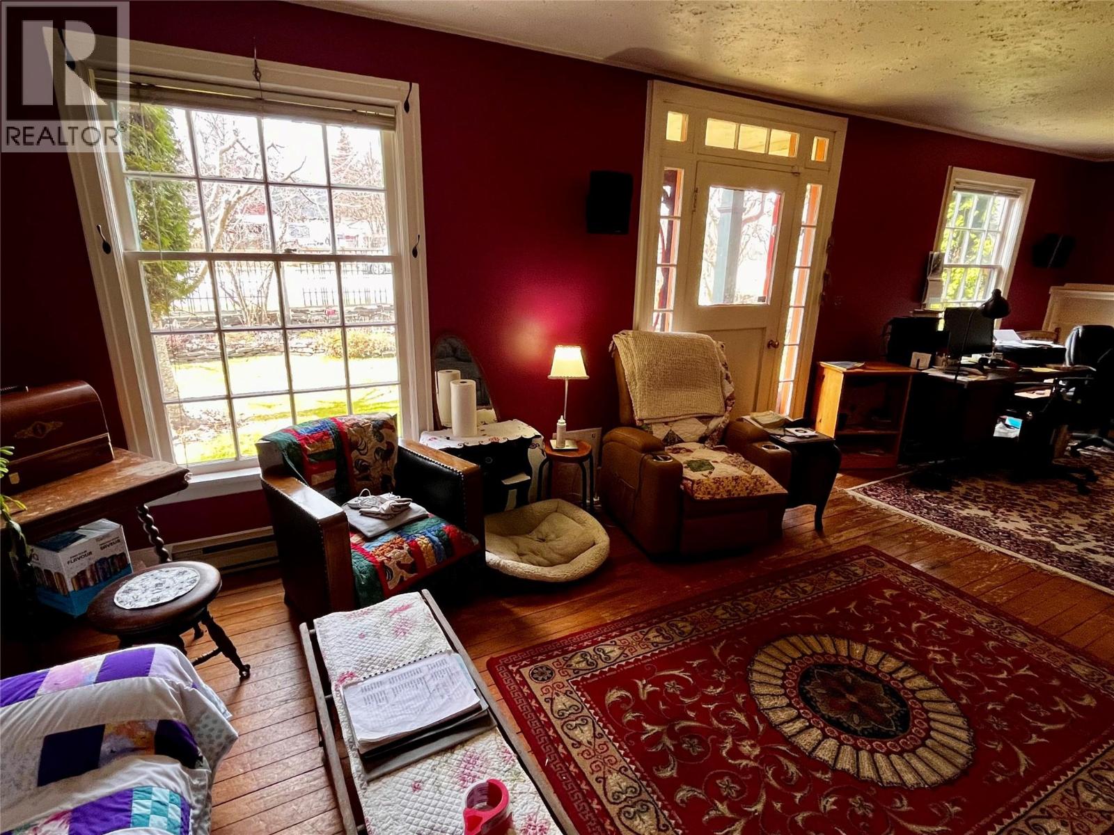 203 4th Avenue NW, Nakusp