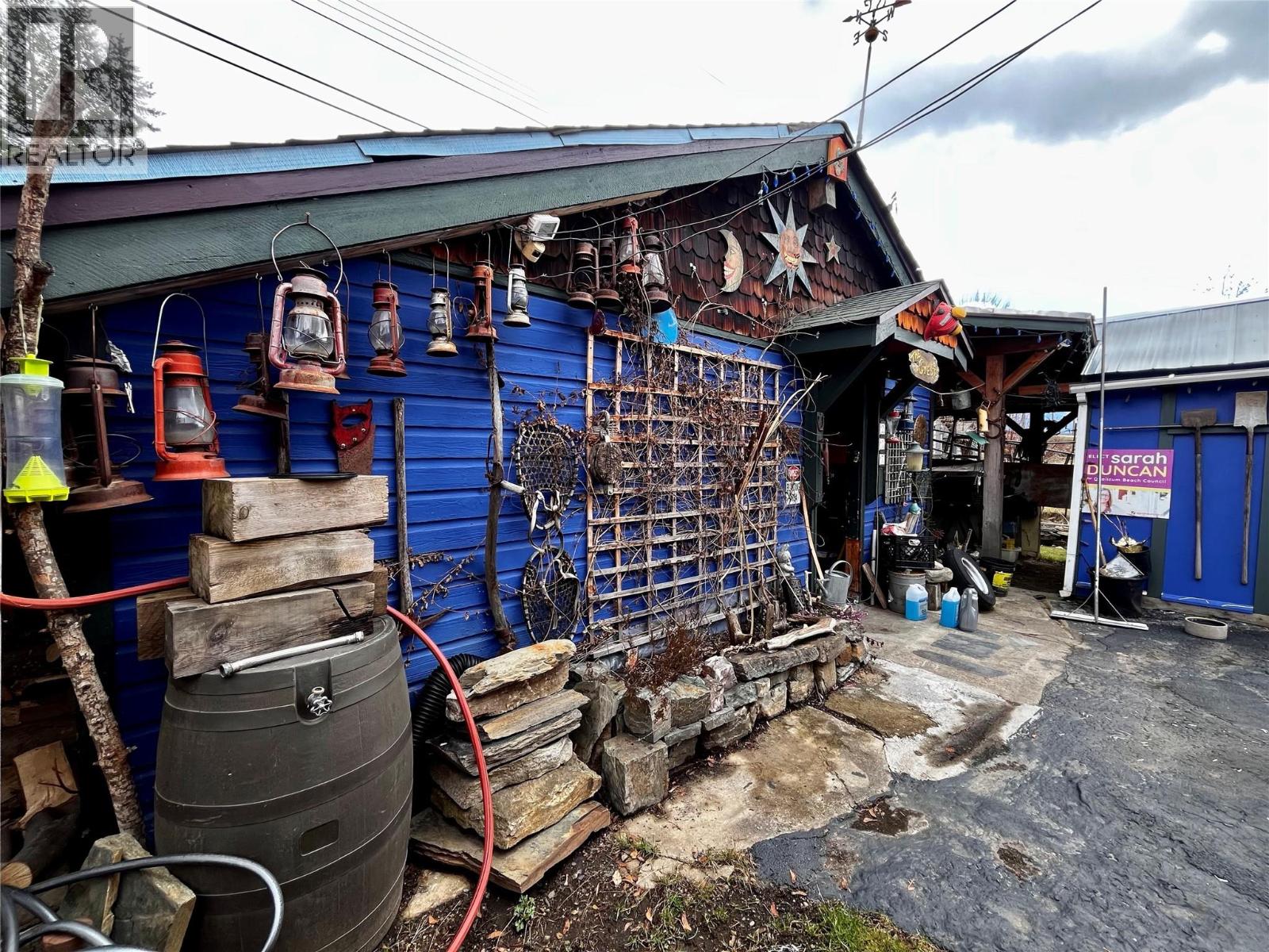 203 4th Avenue NW, Nakusp