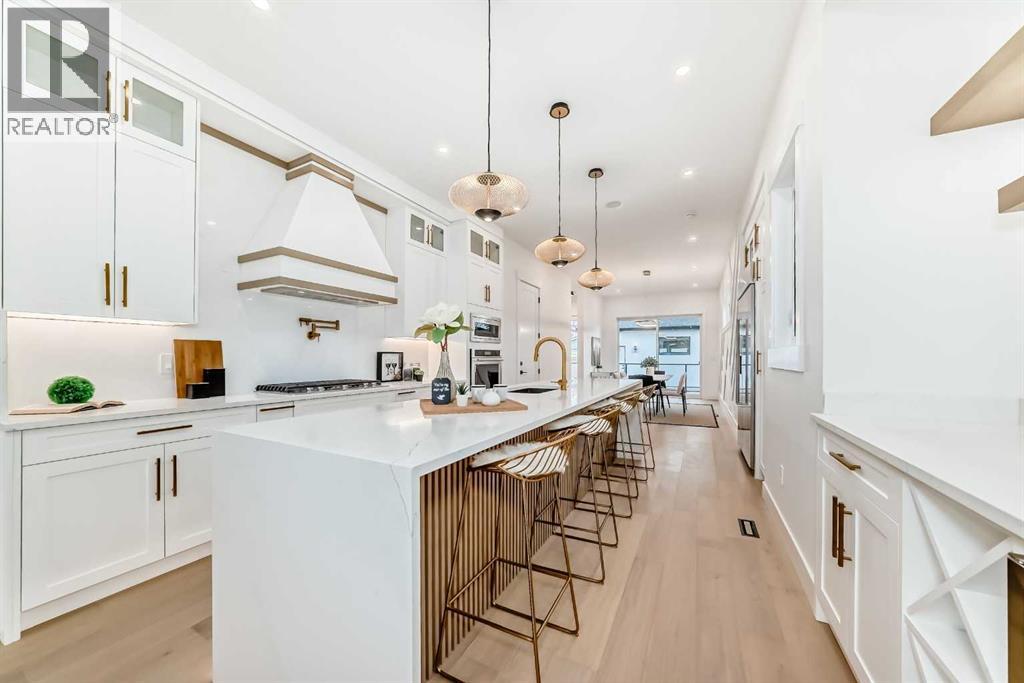 214 27 Avenue NW, Calgary, Alberta