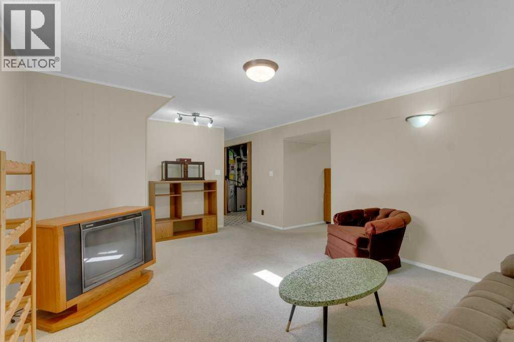 Single Family House Bungalow for Sale in  A Street SE Dover Calgary 