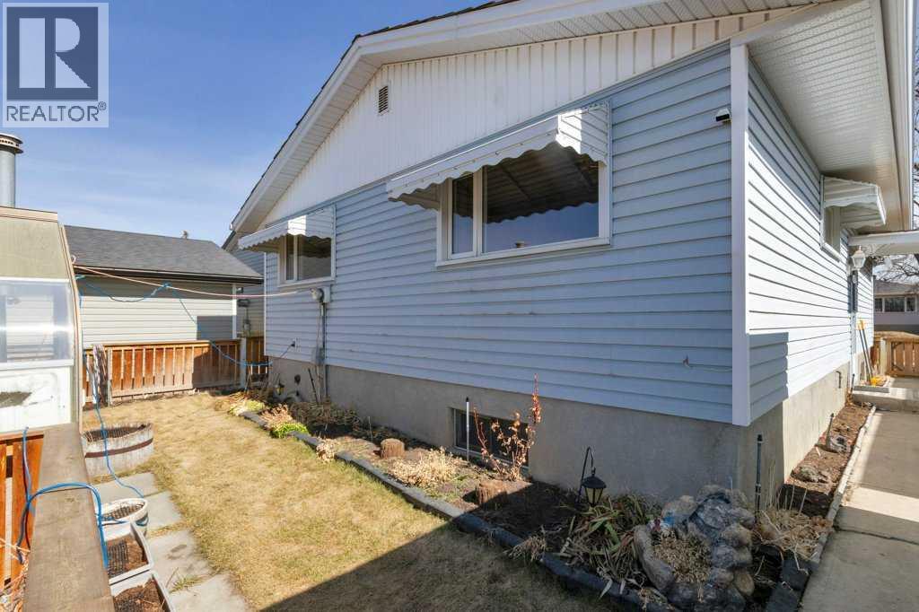 Single Family House Bungalow for Sale in  A Street SE Dover Calgary 