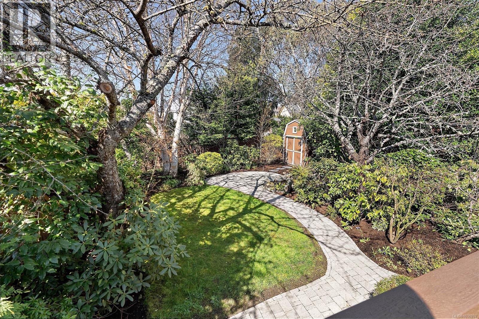  2438 Lincoln Road, Oak Bay