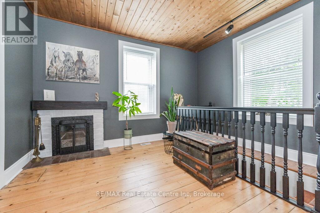 180 UNION STREET W - 19