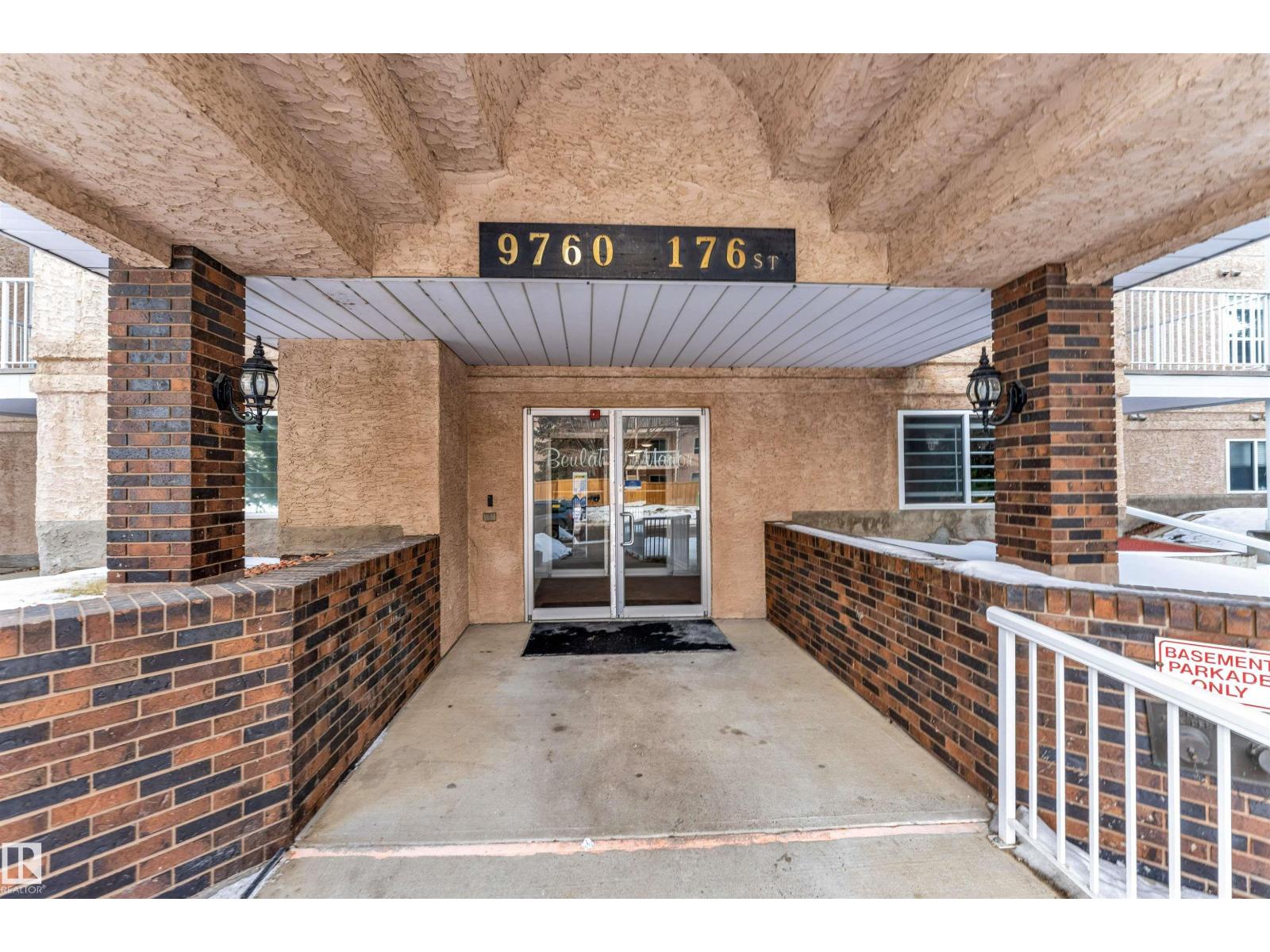 #107 9760 176 st NW, Edmonton