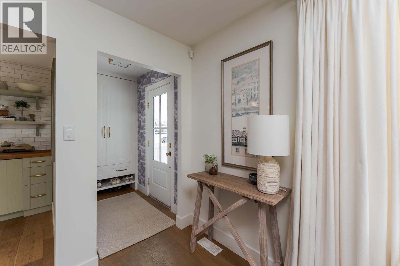 1150 BURDEN STREET - Image 3