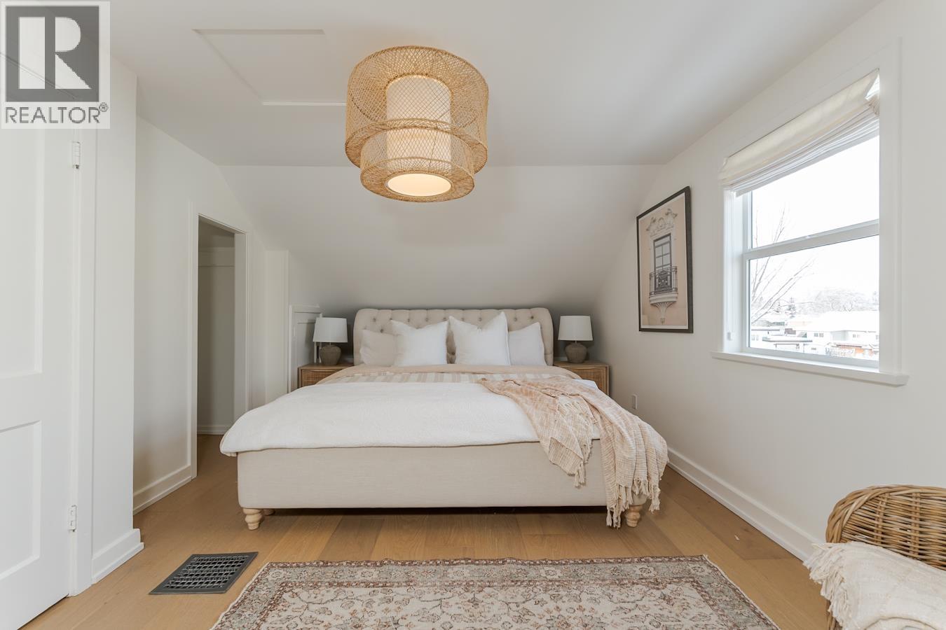 1150 BURDEN STREET - 18