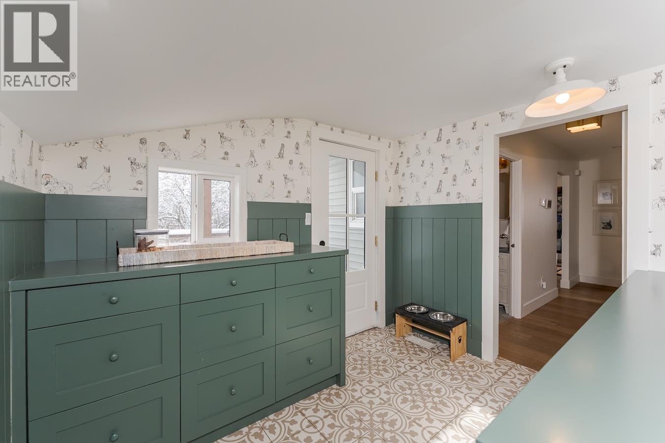 1150 BURDEN STREET - 34