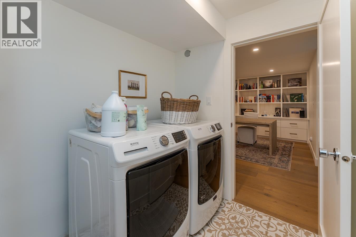 1150 BURDEN STREET - 30