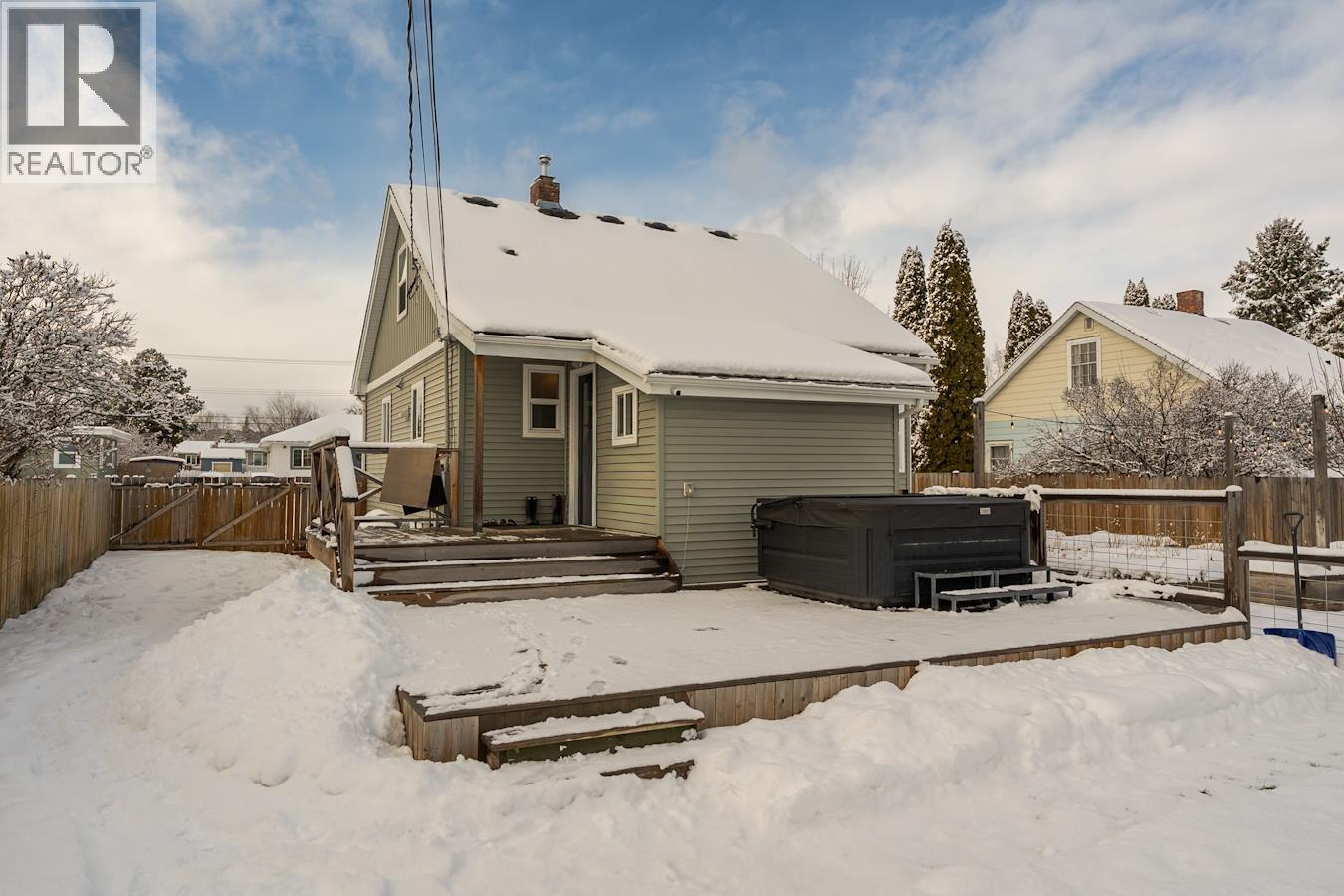 1150 BURDEN STREET - 35