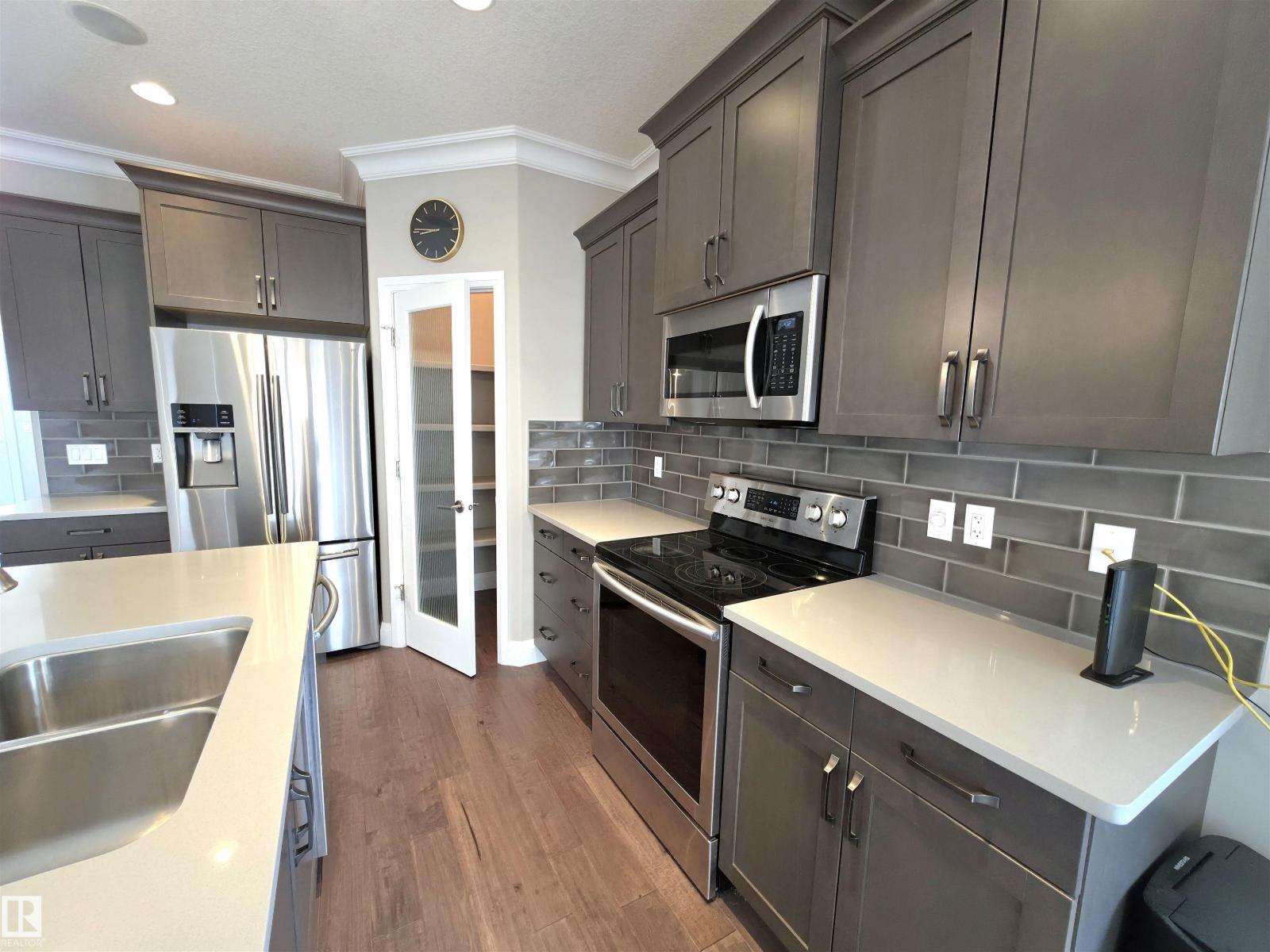 628 ORTONA WY NW NW, Edmonton