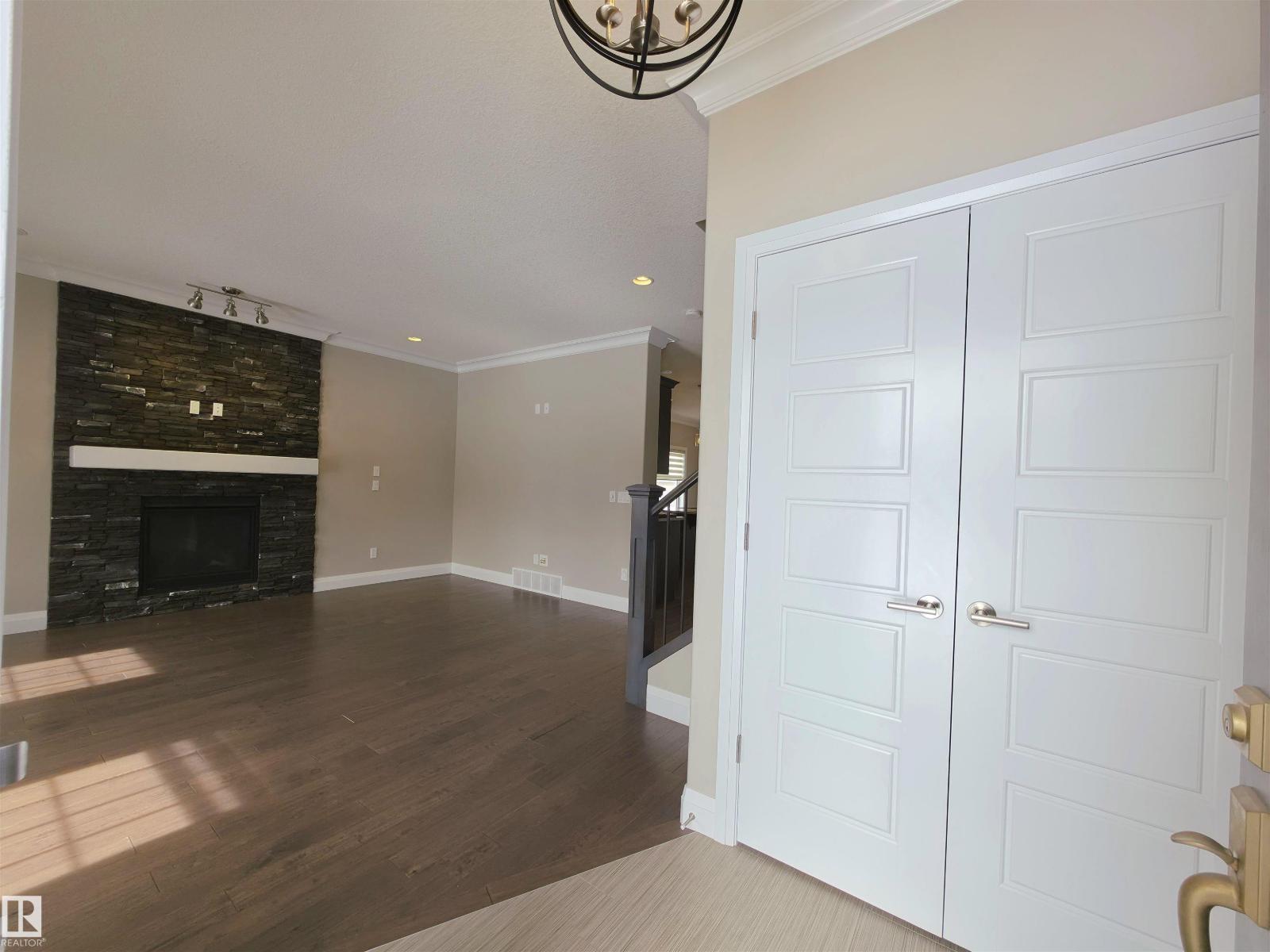 628 ORTONA WY NW NW, Edmonton