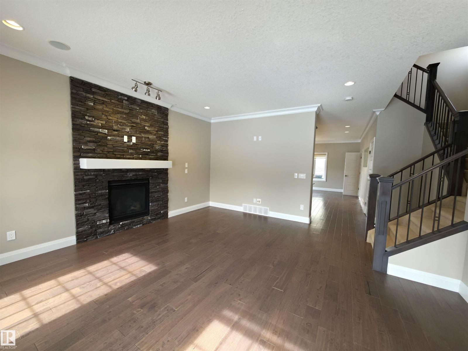 628 ORTONA WY NW NW, Edmonton