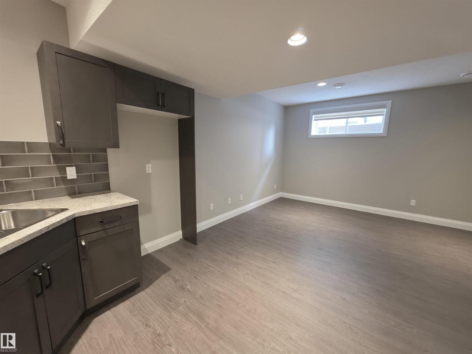 628 ORTONA WY NW NW, Edmonton