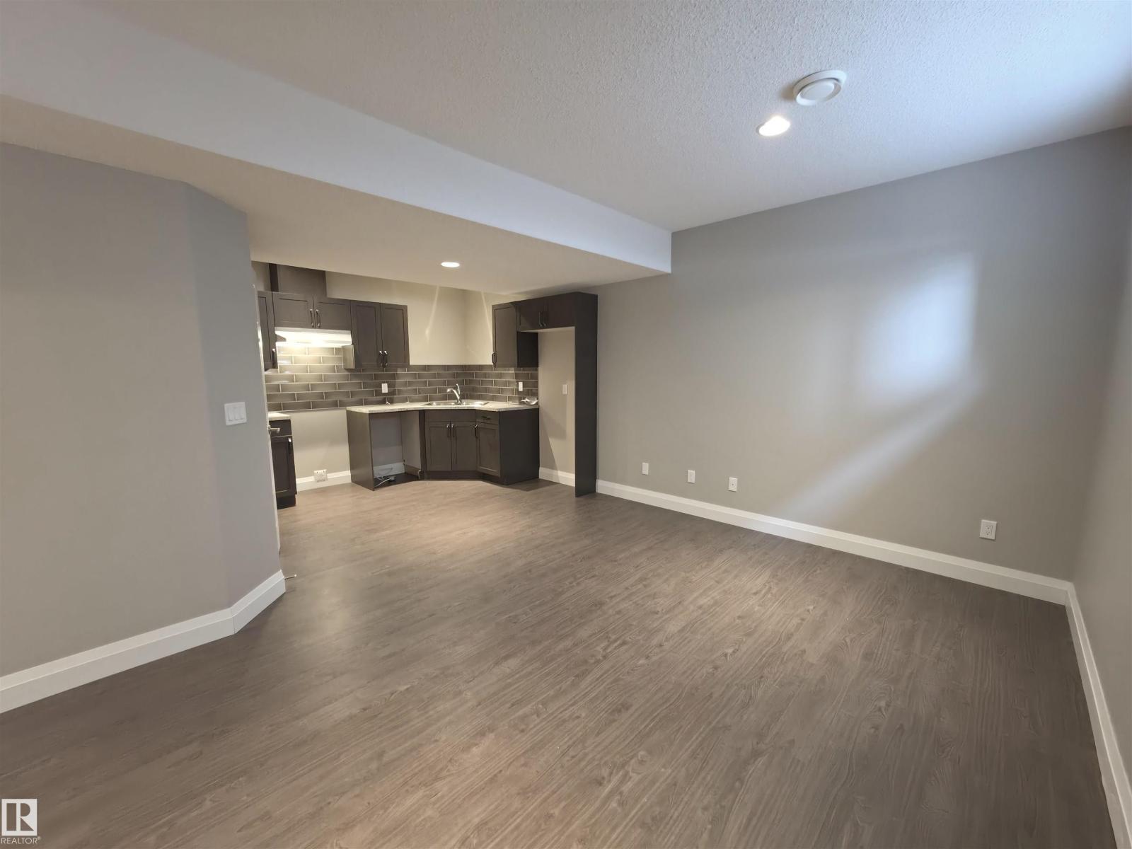 628 ORTONA WY NW NW, Edmonton