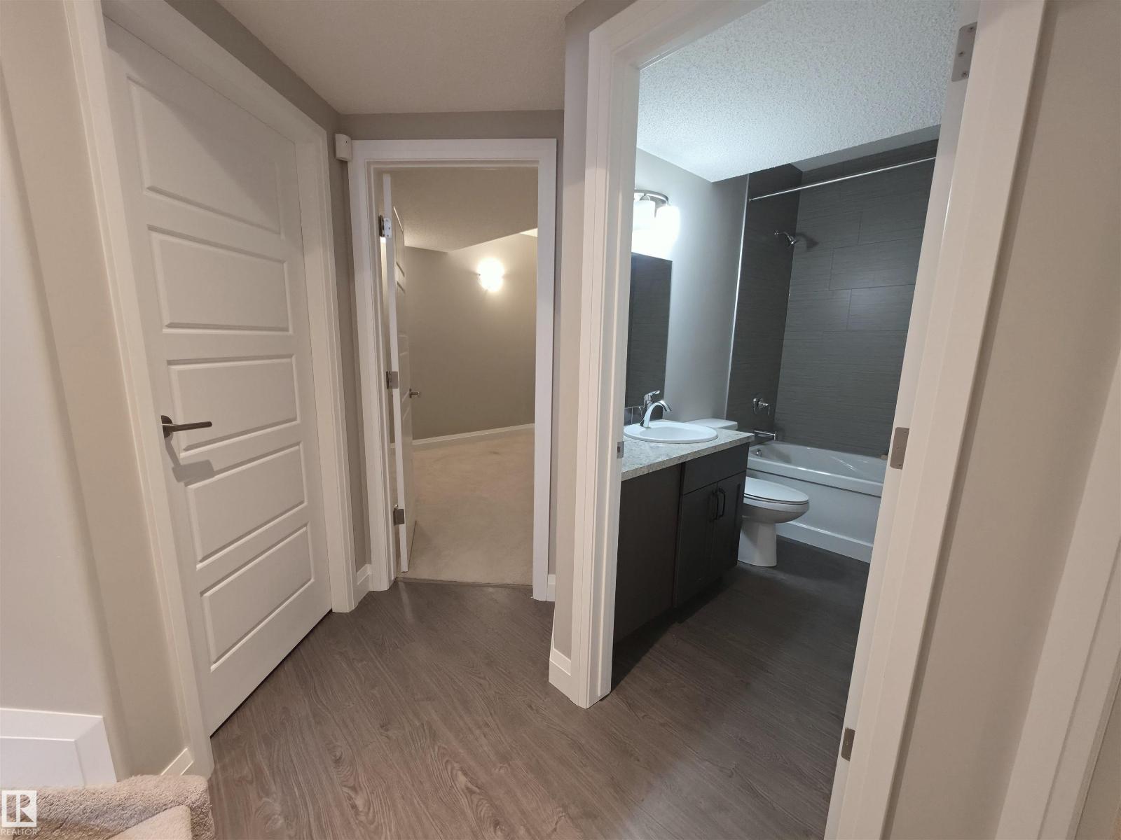 628 ORTONA WY NW NW, Edmonton