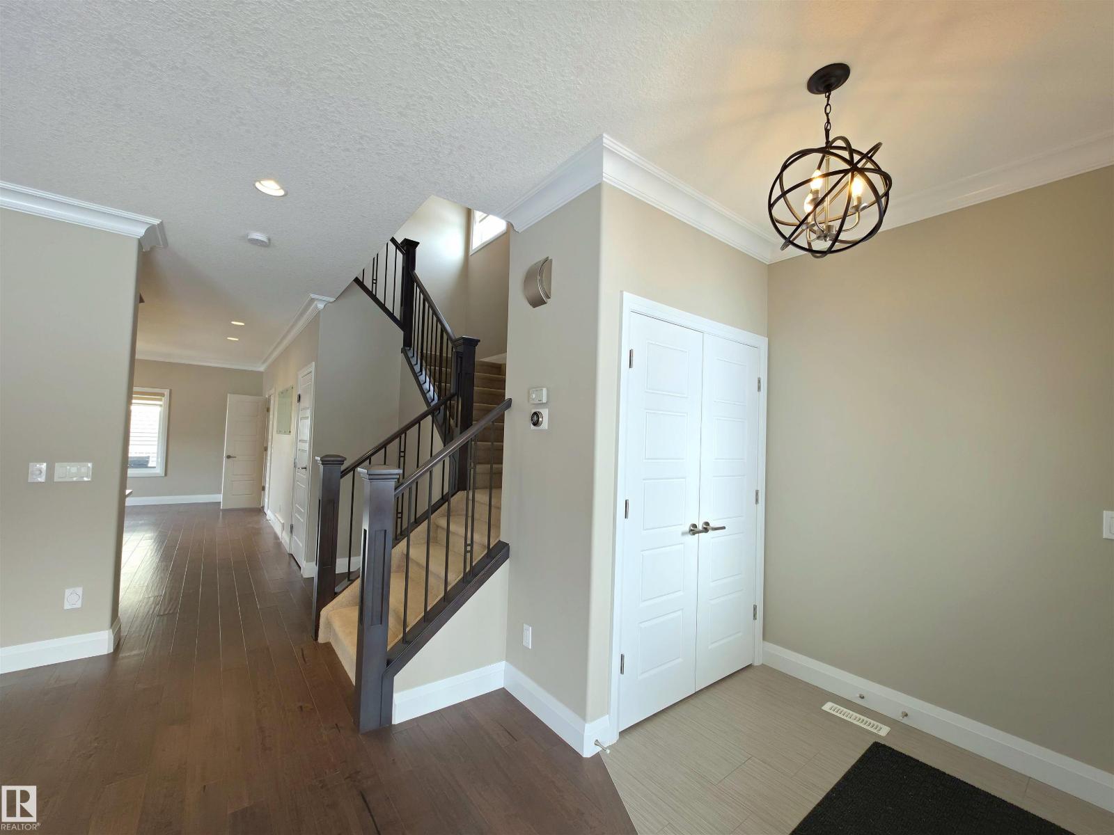 628 ORTONA WY NW NW, Edmonton