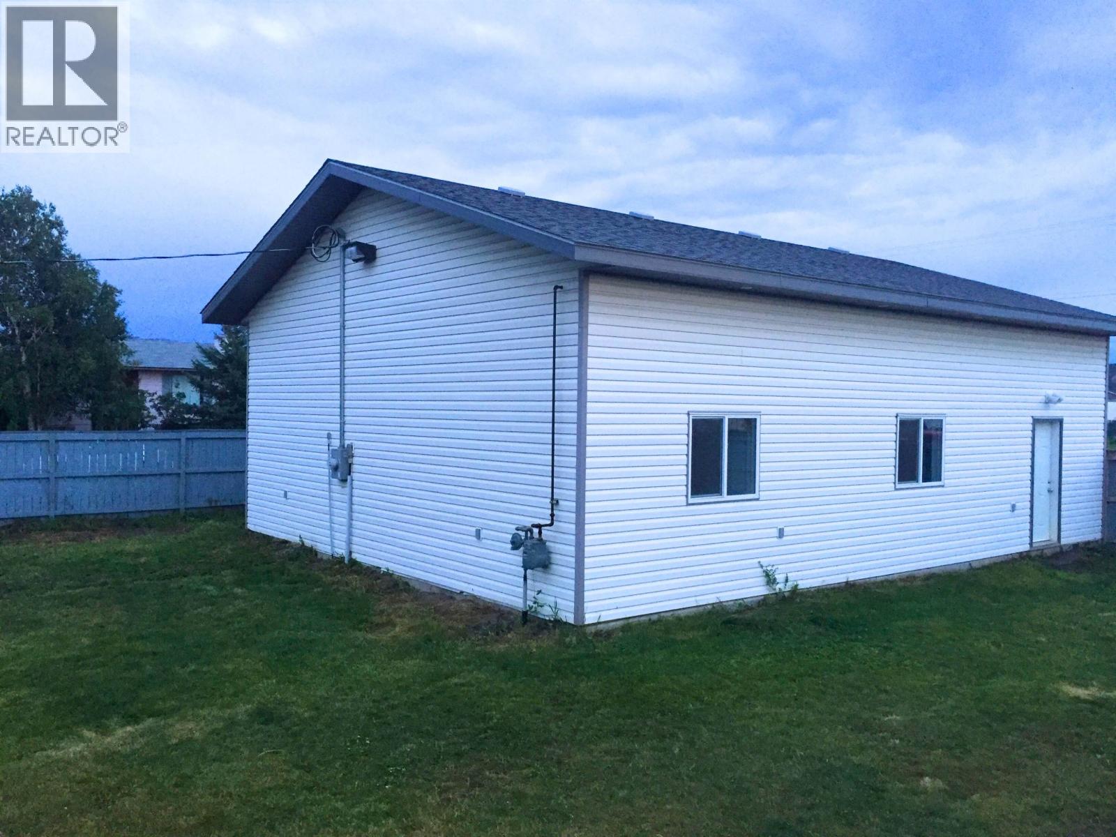 10679 102 STREET - 32