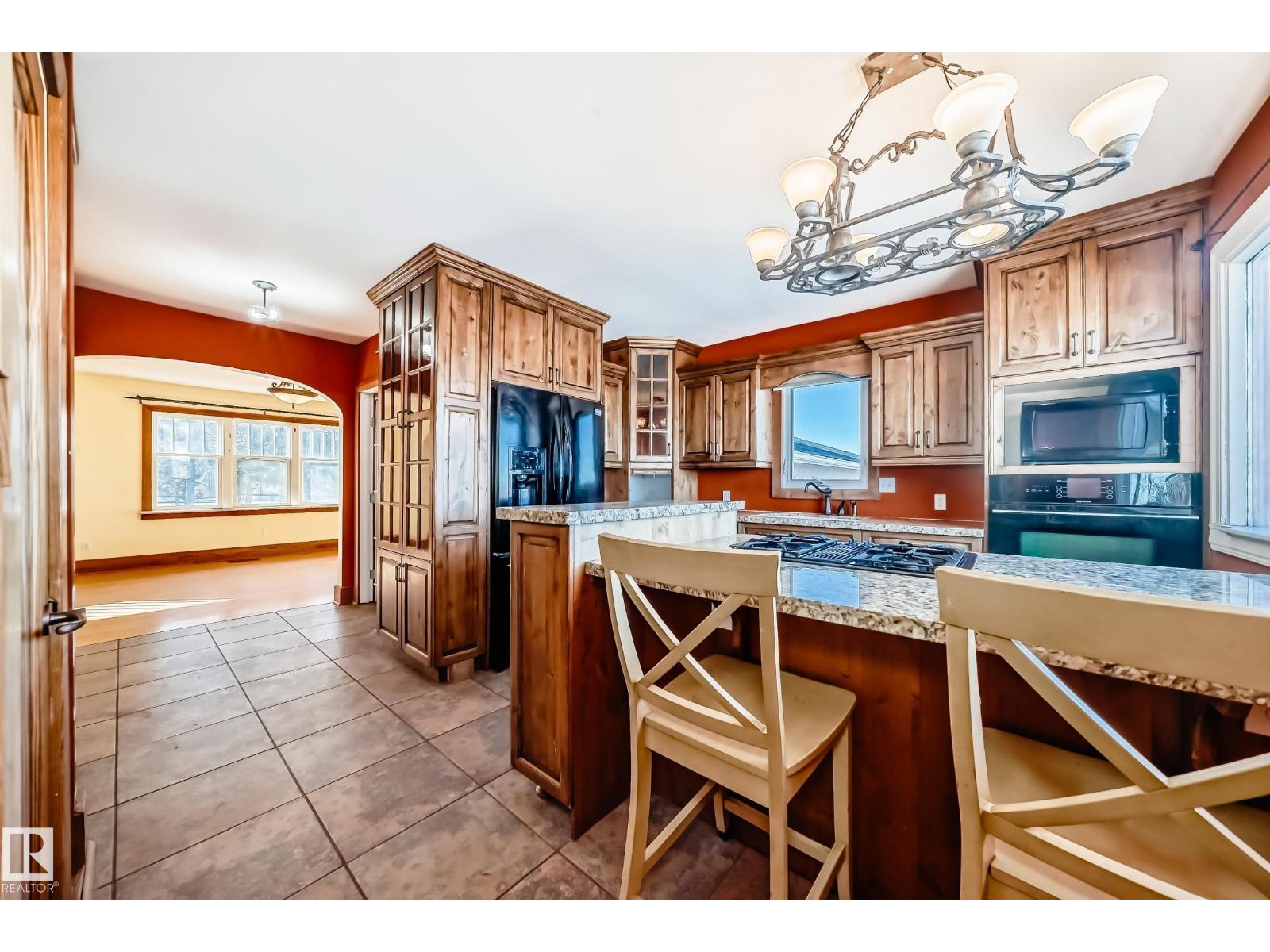 449 JENNIFER HEIL WY - 10