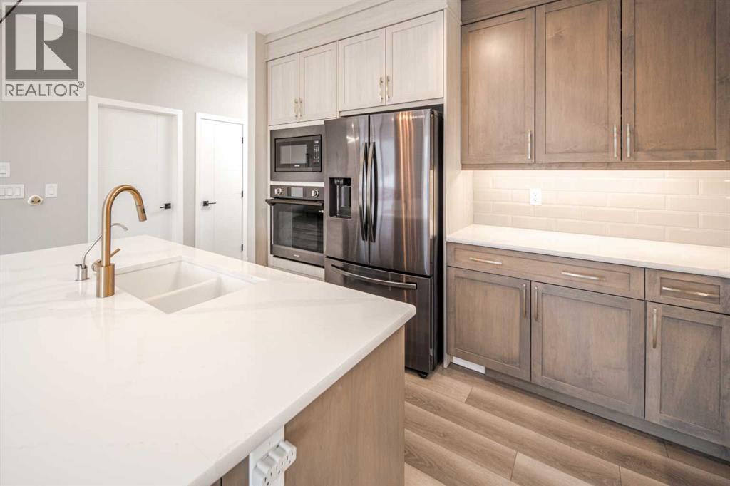 148 Carringham Road NW, Calgary, Alberta